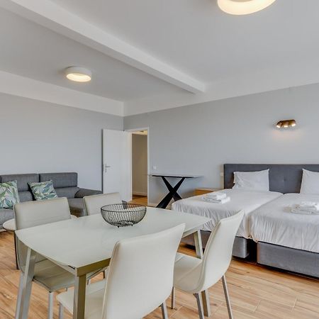 Villa Winter Apt 2 ฟุงชาล ภายนอก รูปภาพ