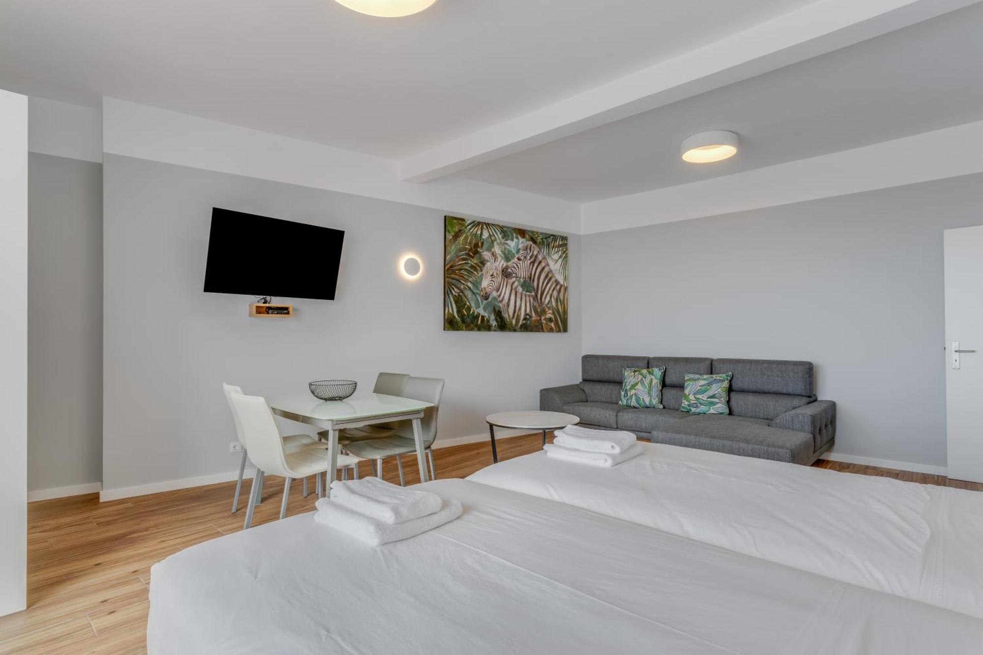 Villa Winter Apt 2 ฟุงชาล ภายนอก รูปภาพ